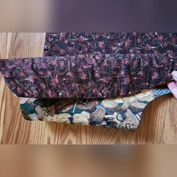 Vintage Teddy Bear Tapestry Vest - Picture 5 of 7